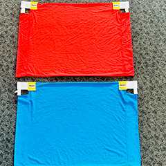 Event Ausstattungen: Rote und blaue Torflaggen für Sportveranstaltungen.